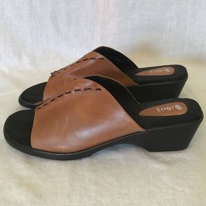 1803 Slide Open-Toe Leather Sandal w/ Stitching